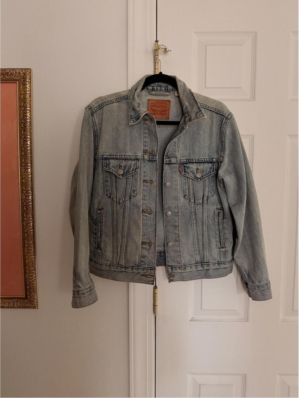 Levi's Washed Denim Jacket in Faded Blue